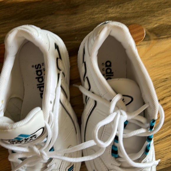 Womens Adidas Galaxy shoes - Picture 6 of 8